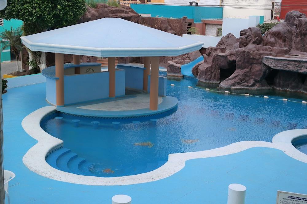Hotel Playa Marina Mazatlan Bagian luar foto