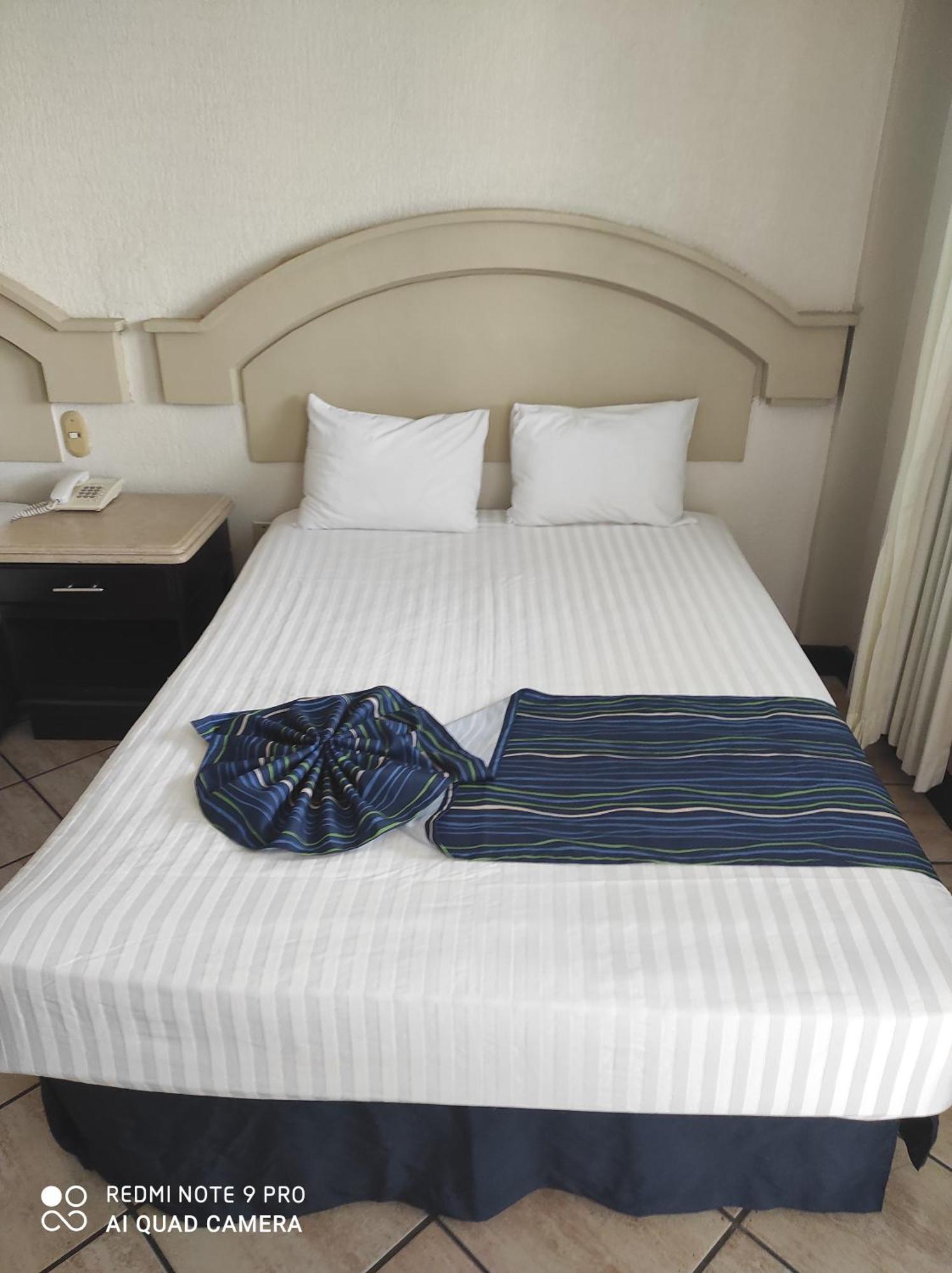 Hotel Playa Marina Mazatlan Bagian luar foto