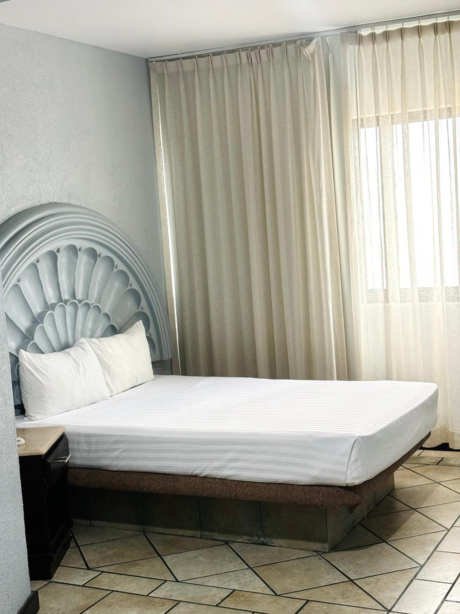 Hotel Playa Marina Mazatlan Bagian luar foto