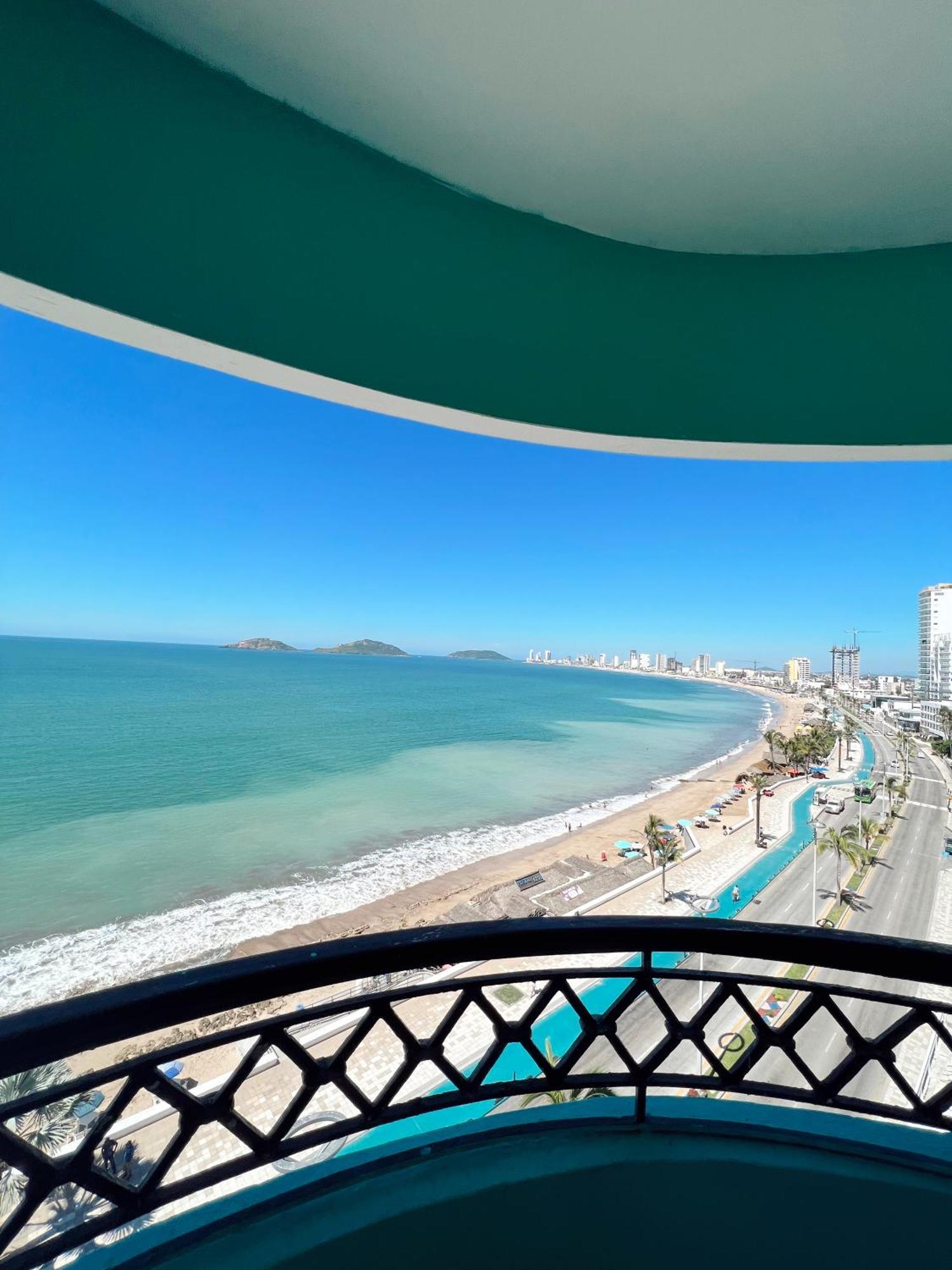 Hotel Playa Marina Mazatlan Bagian luar foto