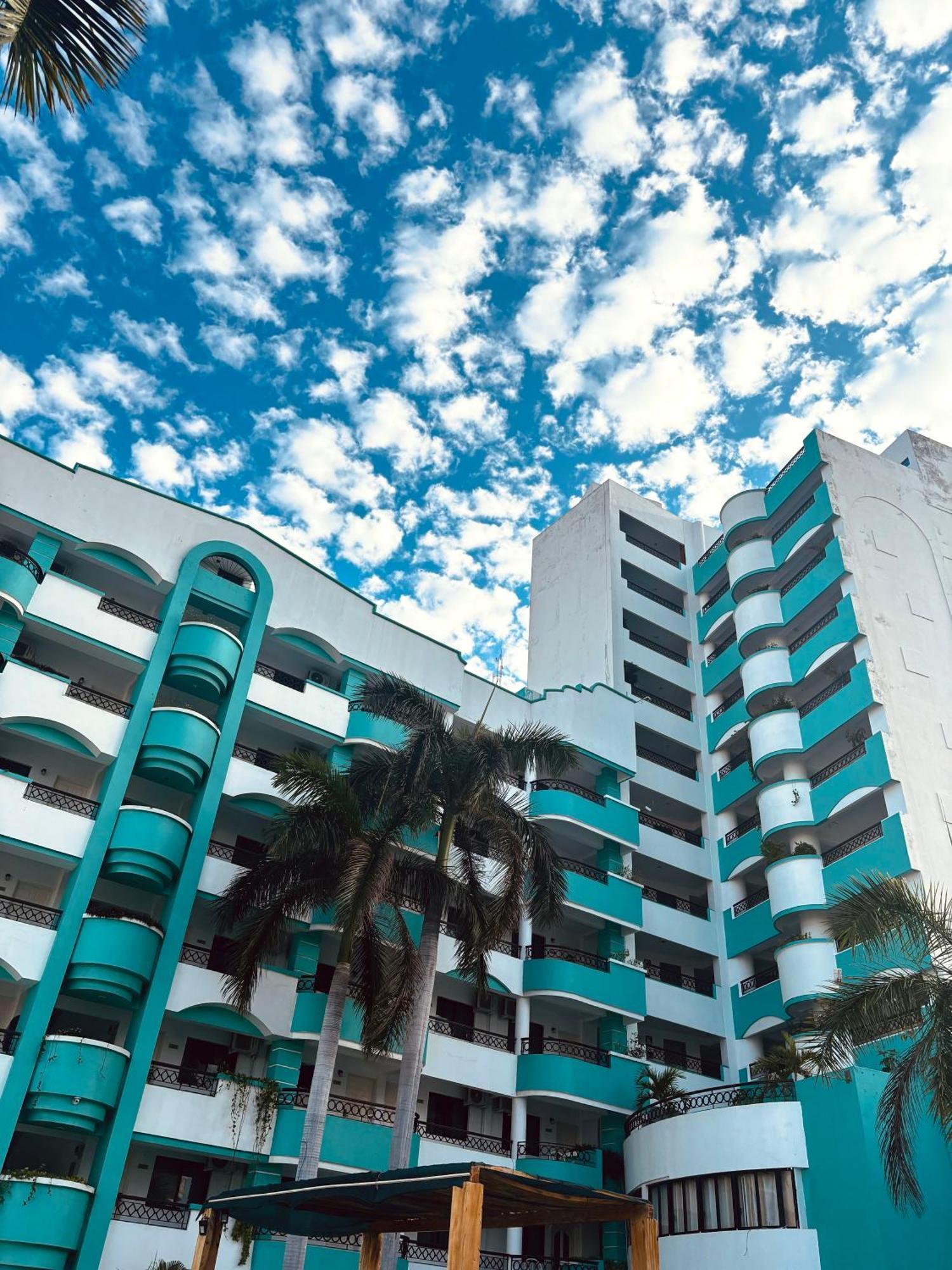 Hotel Playa Marina Mazatlan Bagian luar foto