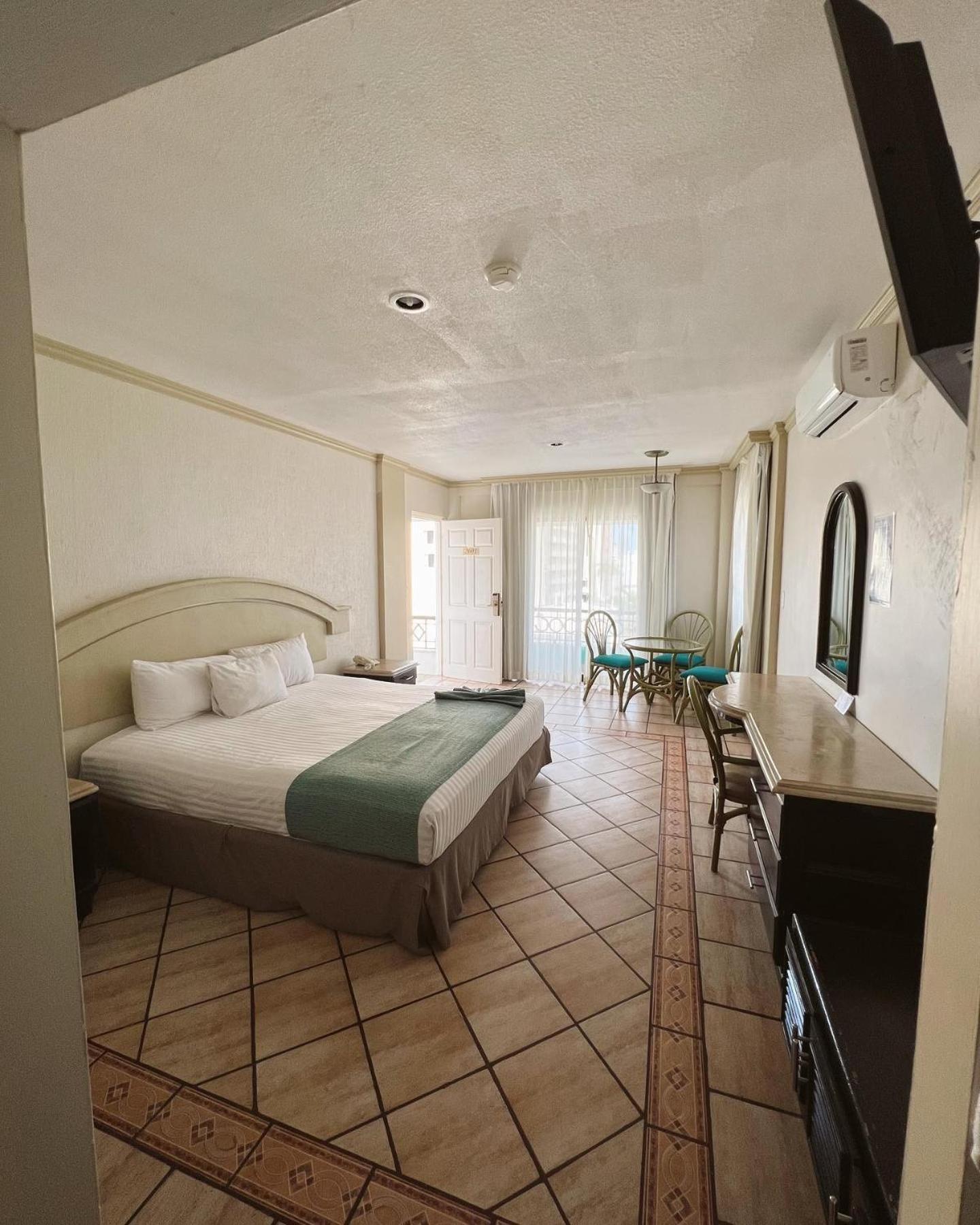 Hotel Playa Marina Mazatlan Bagian luar foto