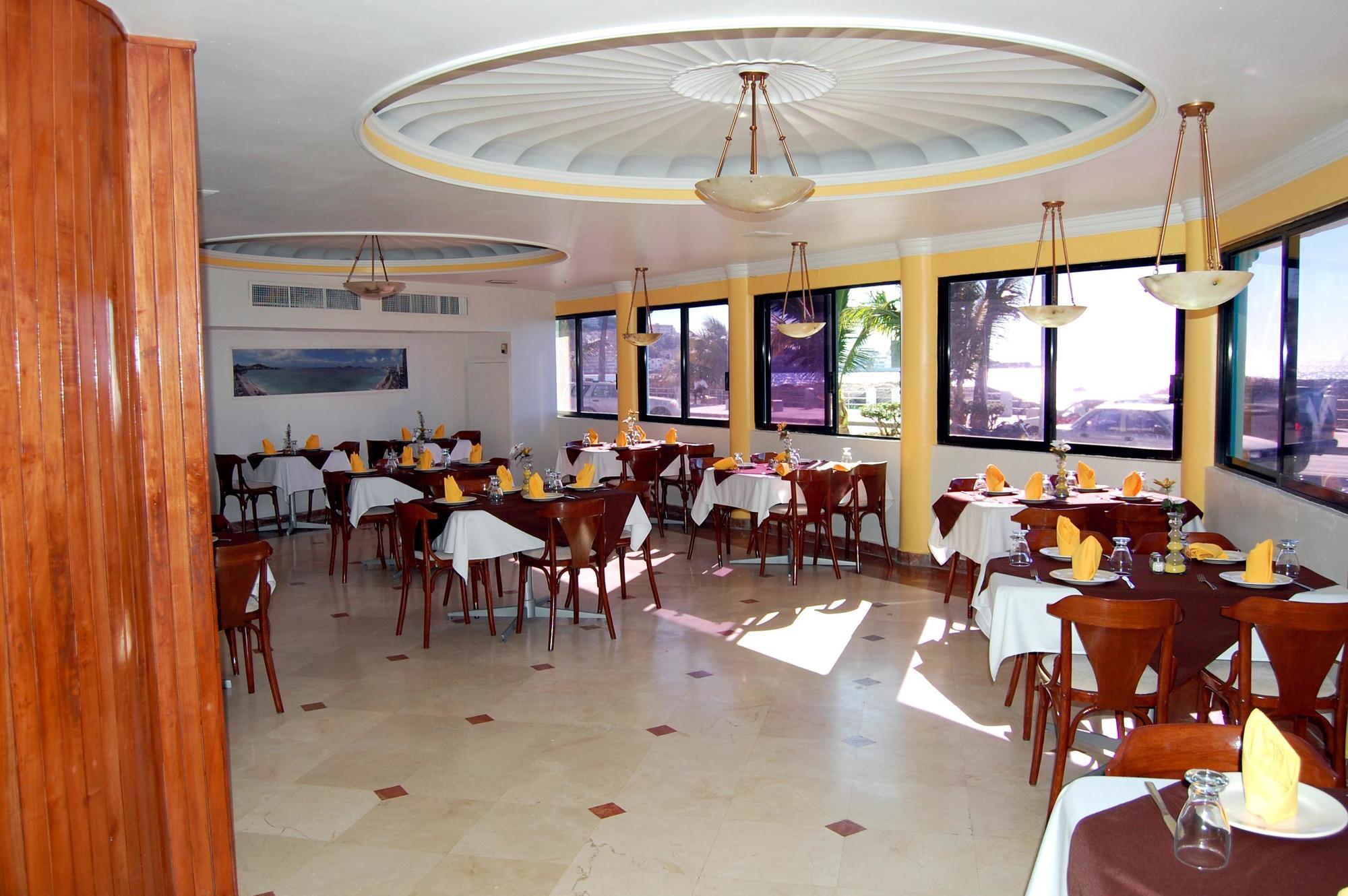 Hotel Playa Marina Mazatlan Bagian luar foto