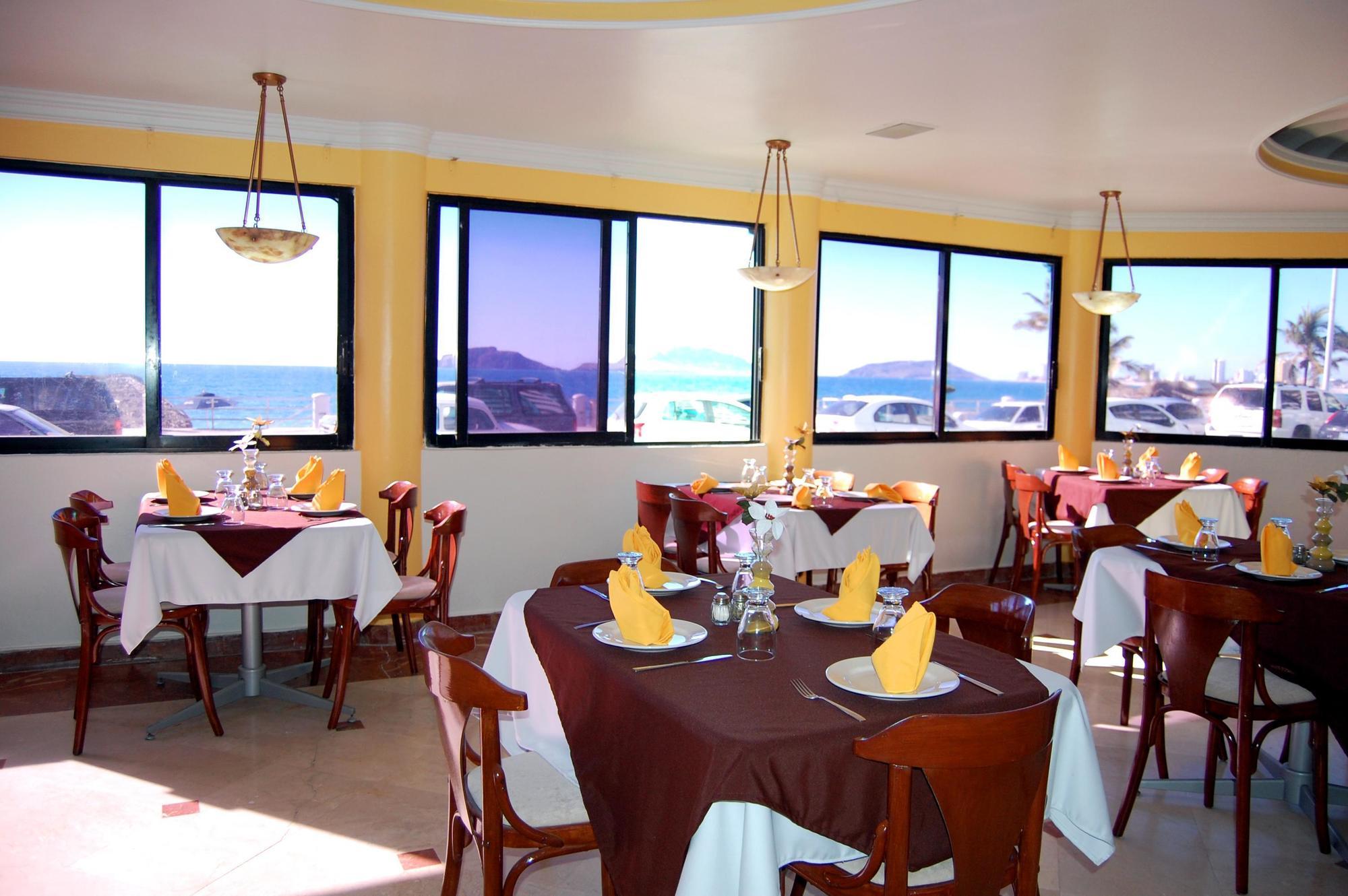 Hotel Playa Marina Mazatlan Bagian luar foto