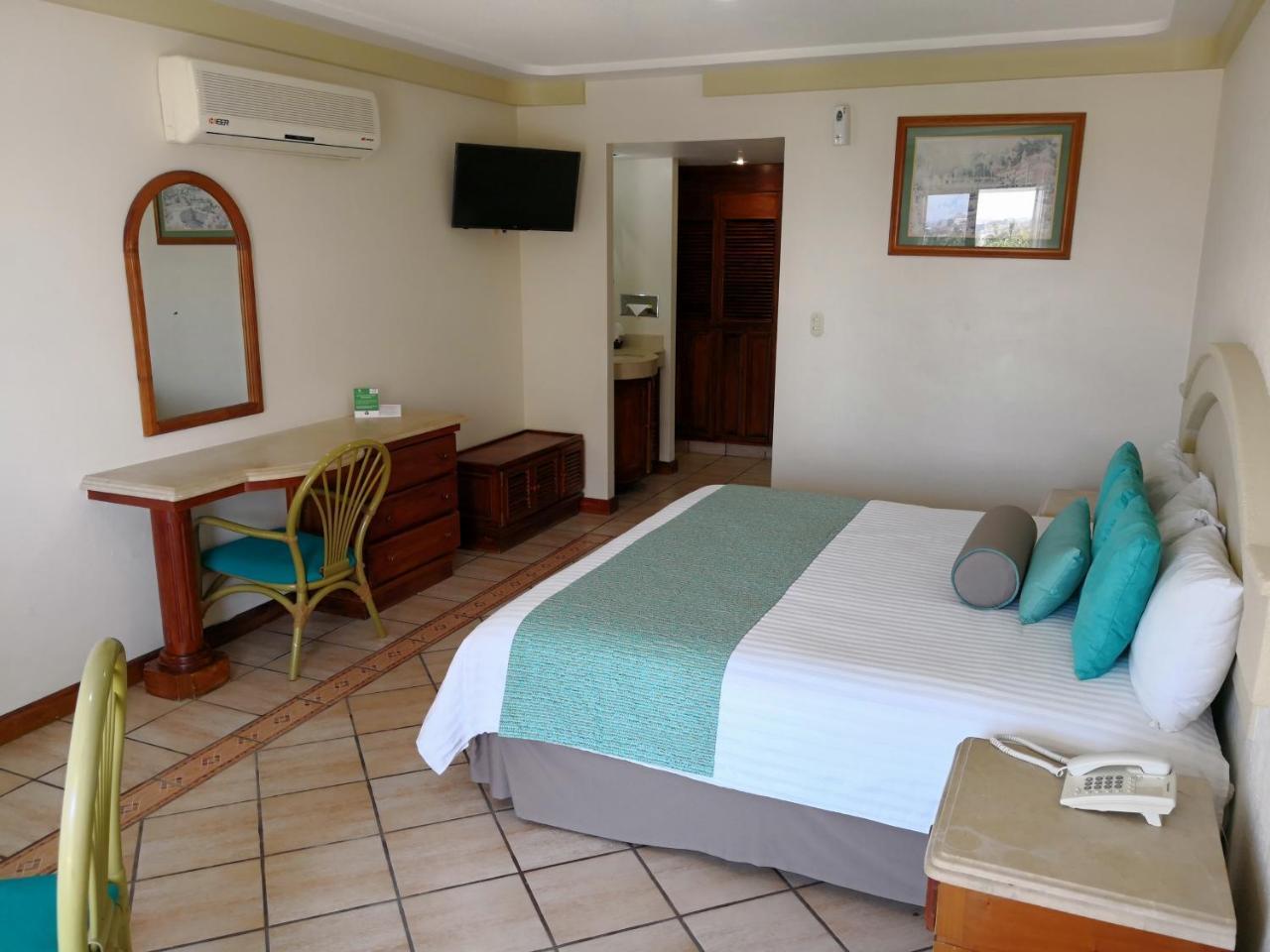 Hotel Playa Marina Mazatlan Bagian luar foto